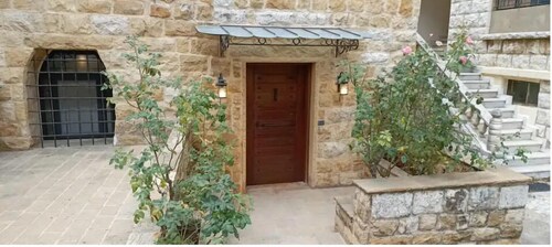 Beit Salwa Chemlan Arch house private garden sunset valley view 24/7 Electricity