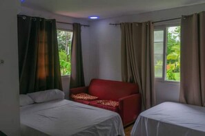 3 bedrooms, WiFi - Beach House in San Carlos, Panama-Private Pool (San Carlos District)