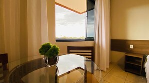 Deluxe Room | Iron/ironing board, free WiFi, bed sheets