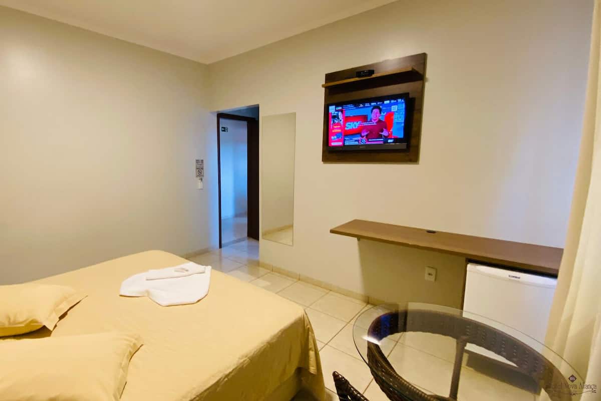 Chambre Standard | 1 chambre, fer et planche à repasser, Wi-Fi gratuit, draps fournis
