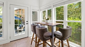 House, 2 Queen Beds, Patio, Garden View (South Congress Hideaway) | In-room dining - Style & Serenity - Steps Away From South Congress (Austin)