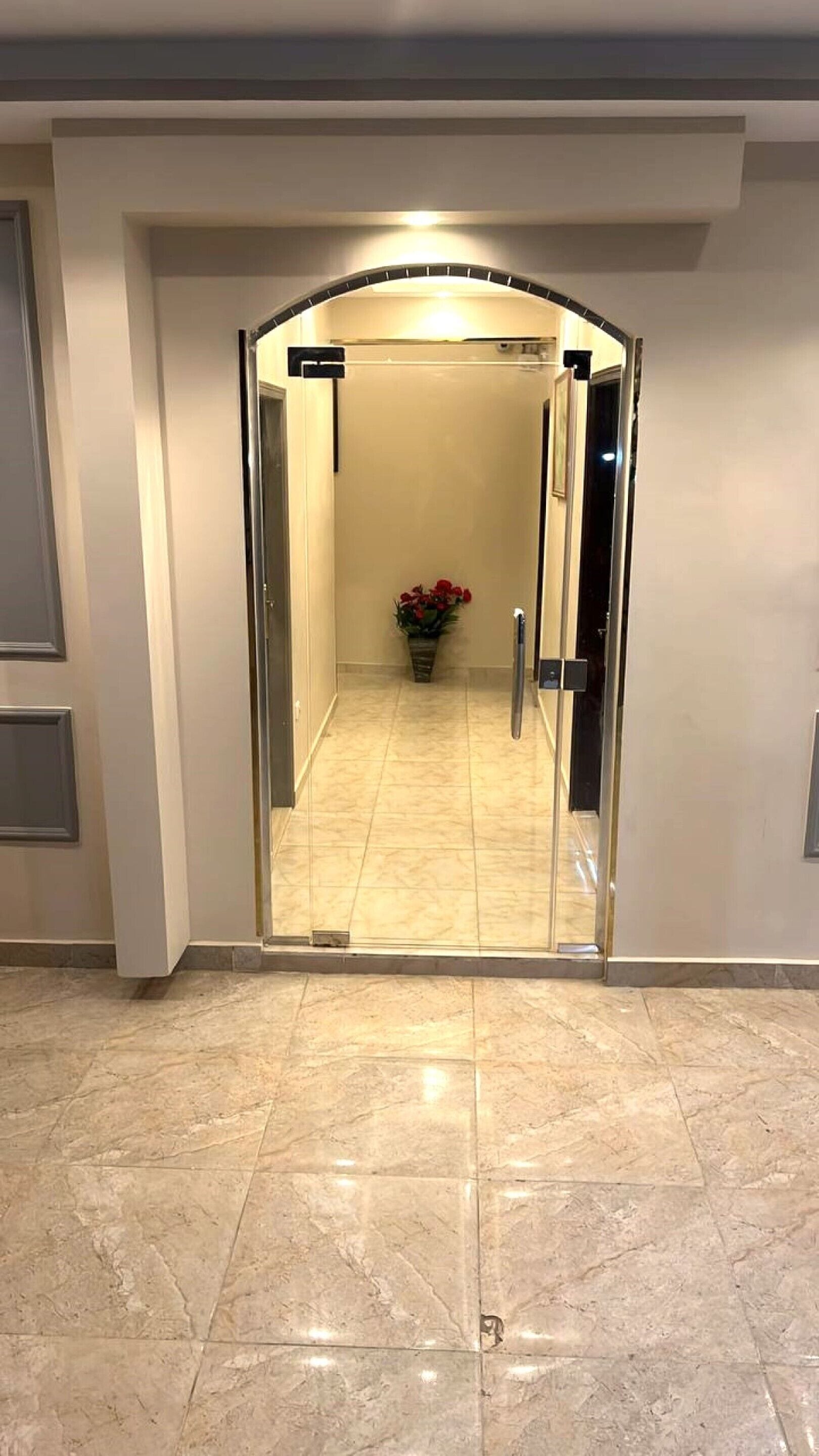 Photo - Nun Pyramids INN