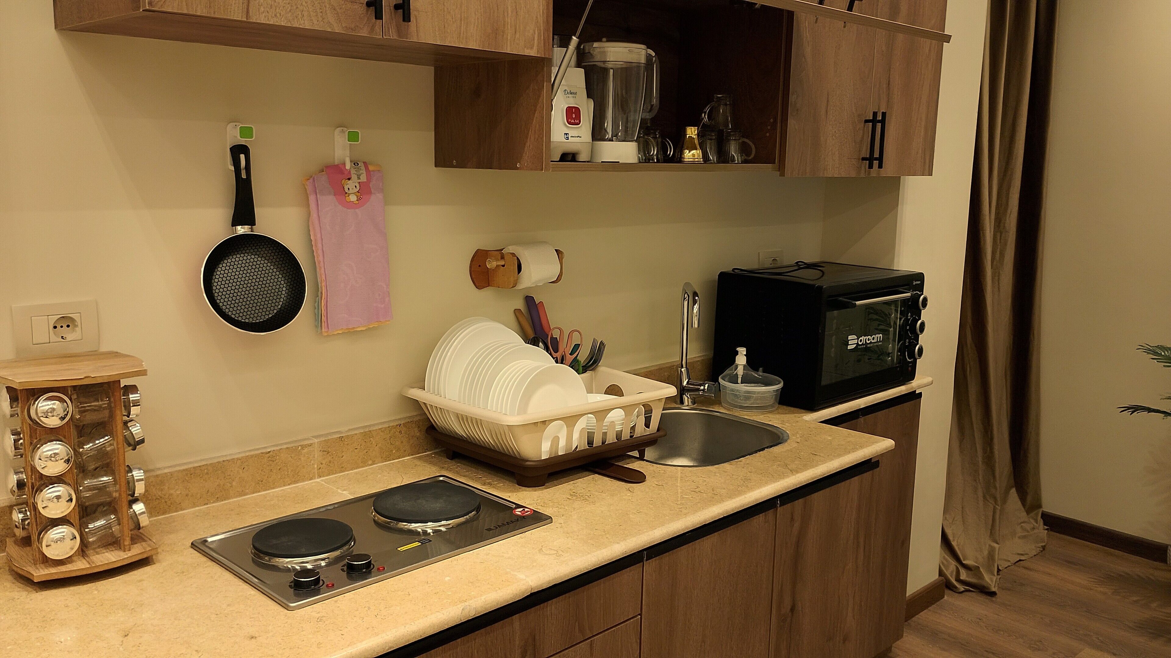 Photo - Nun Pyramids INN