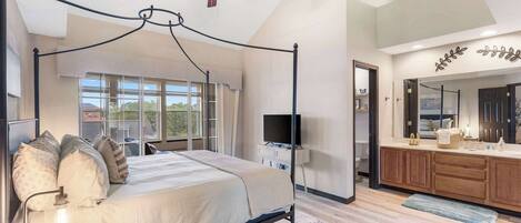 コンドミニアム ベッド (複数台) バルコニー ゴルフビュー (Shades of Branson) | 3 室のベッドルーム、客室ごとに異なる装飾、客室ごとに異なるインテリア