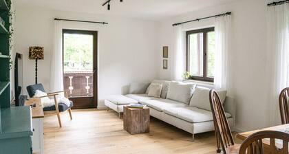 Servus Sepp – Moderne alpine Einrichtung & atemberaubender Ausblick