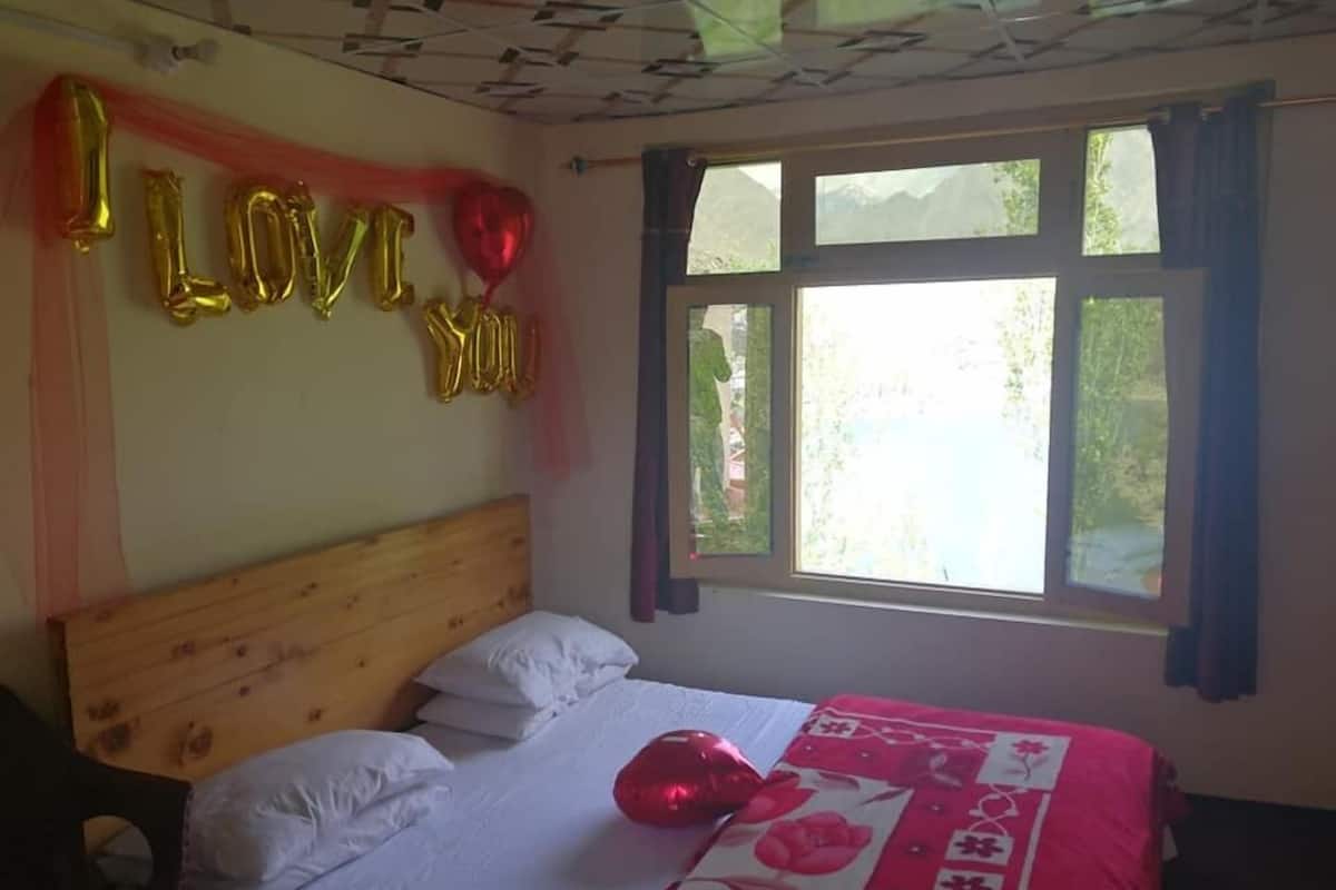 Standard Double or Twin Room | Soundproofing, iron/ironing board, free WiFi