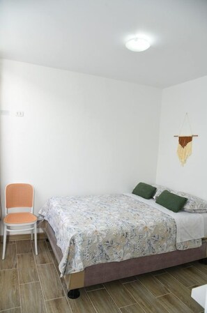 2 bedrooms