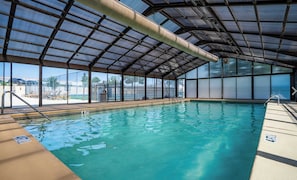 Pool - Legacy View at Pointe - Branson (Branson)