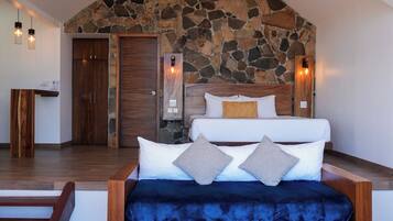 Deluxe Cabin | Iron/ironing board, WiFi (free)