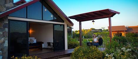 2 bedrooms, iron/ironing board, free WiFi