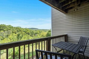 Condo, Multiple Beds, Balcony, Mountain View (Honey Hole) | Outdoor dining