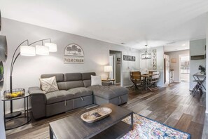 Condo, Multiple Beds, Balcony, Mountain View (Honey Hole) | Living area | 42-inch flat-screen TV with digital channels