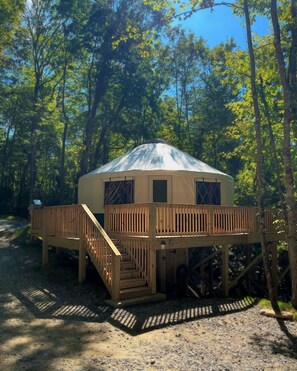Exterior - Cozy Yurt in Nantahala - Half mile from Nantahala wedding venue-No Cleaning Fee (Topton)
