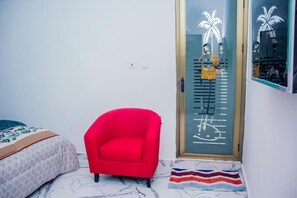 3 makuuhuonetta, silitysrauta/-lauta, Wi-Fi, vuodevaatteet