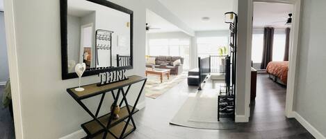 3 chambres, fer et planche à repasser, Wi-Fi gratuit, draps fournis