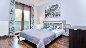 Condo familiar | 2 habitaciones, tabla de planchar con plancha y wifi gratis