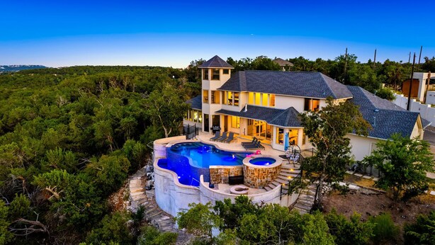 Exterior - Hillside Infinity Pool Retreat (Austin)