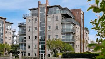 Apartment, Accessible | 2 bedrooms, Internet