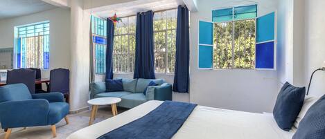 1 bedroom, desk, free WiFi, bed sheets