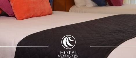 أغطية فراش متميزة وألحفة محشوة بالريش وأسرّة بطبقة علوية مريحة