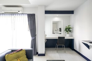 Executive Double Room | In-room safe, desk, laptop workspace, free WiFi