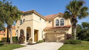 Unclassified image, 4 of 72, button - Harmony Haven at Watersong (Davenport)