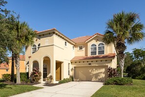 Exterior - Harmony Haven at Watersong (Davenport)