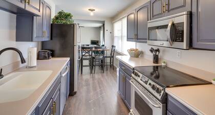 Lovely South Bend Home ~ 3 Mi to Dtwn & Notre Dame
