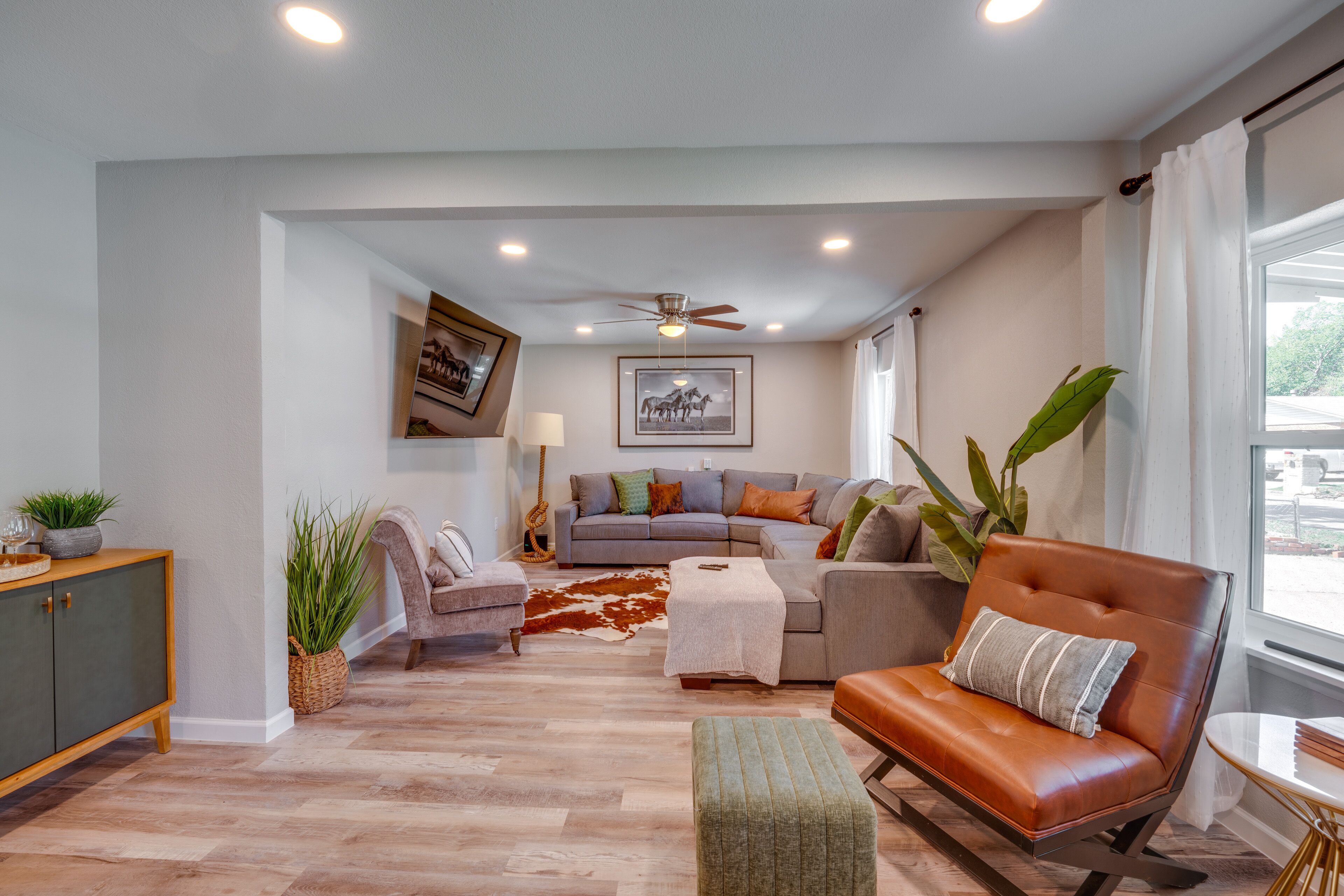Texas Retreat Near Theme Parks & Sports Stadiums!