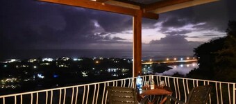 iGolomi Hillside Cottage, Wilderness - a sea view holiday house