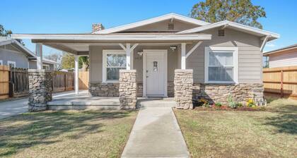 Roomy/Comfy 2B/1Bth w Dinning Room