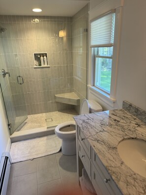 Shower, towels, toilet paper - Welcome to the beach! Enjoy yourselves in this renovated year round home.  (Westerly)