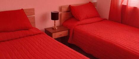 2 間睡房、熨斗/熨衫板、Wi-Fi、床單