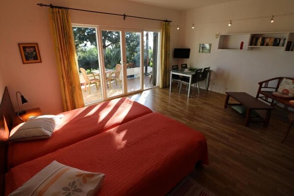 1 bedroom