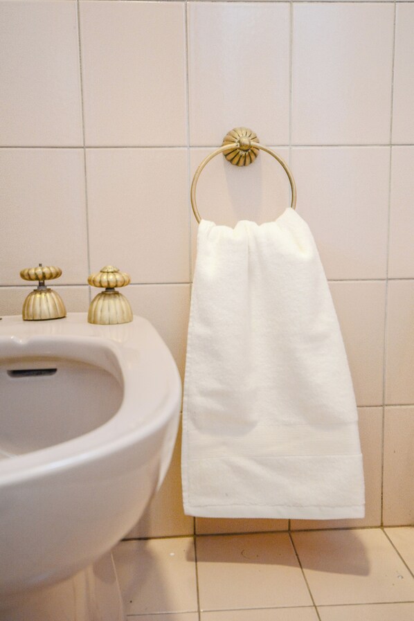 Bathroom - Anden Espejo (Mendoza)