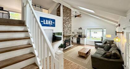 Lake Camelot | Lakefront | 10 Min to Sand Valley | Snowshoes | Discounted Rates