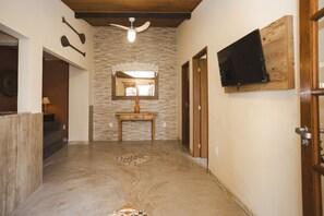 Interior - R. Virgínia 48 (Búzios)