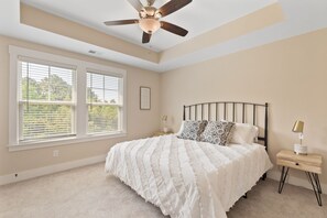 3 habitaciones, tabla de planchar con plancha y wifi gratis 