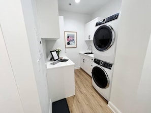 Interior - The Quarters | Suite 1 (Grafton)