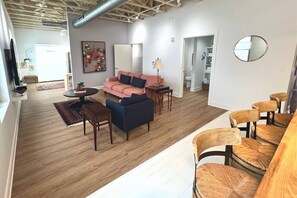TV, offices
