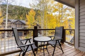 Property grounds - Beautiful and Spacious Keystone Townhome (Keystone)