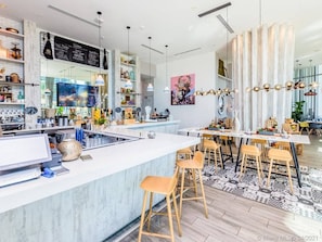Bar (på overnatningsstedet)