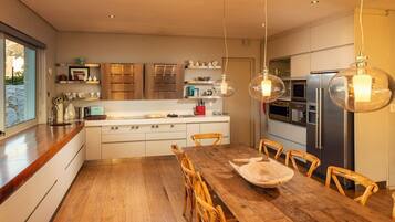 Fridge, microwave, oven