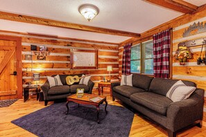 Smart TV, fireplace, DVD player