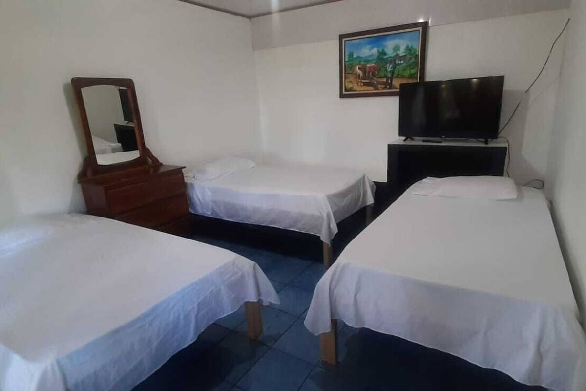 Family Triple Room | WiFi (free)