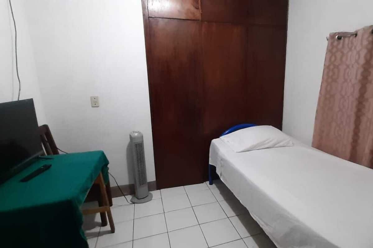 Basic Single Room | WiFi (free)