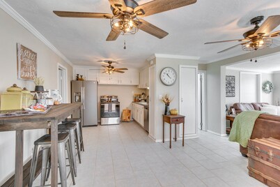 Oklahoma Home Near Lake w/ Patio, Grill & Chiminea