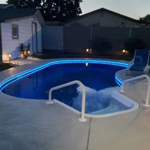 Piscina externa, piscina aquecida