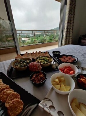 Dining - 5BHK Pool villa with scenic view @lonavala (Lonavala)