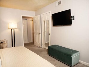 1 soverom, strykejern/-brett, wi-fi og sengetøy